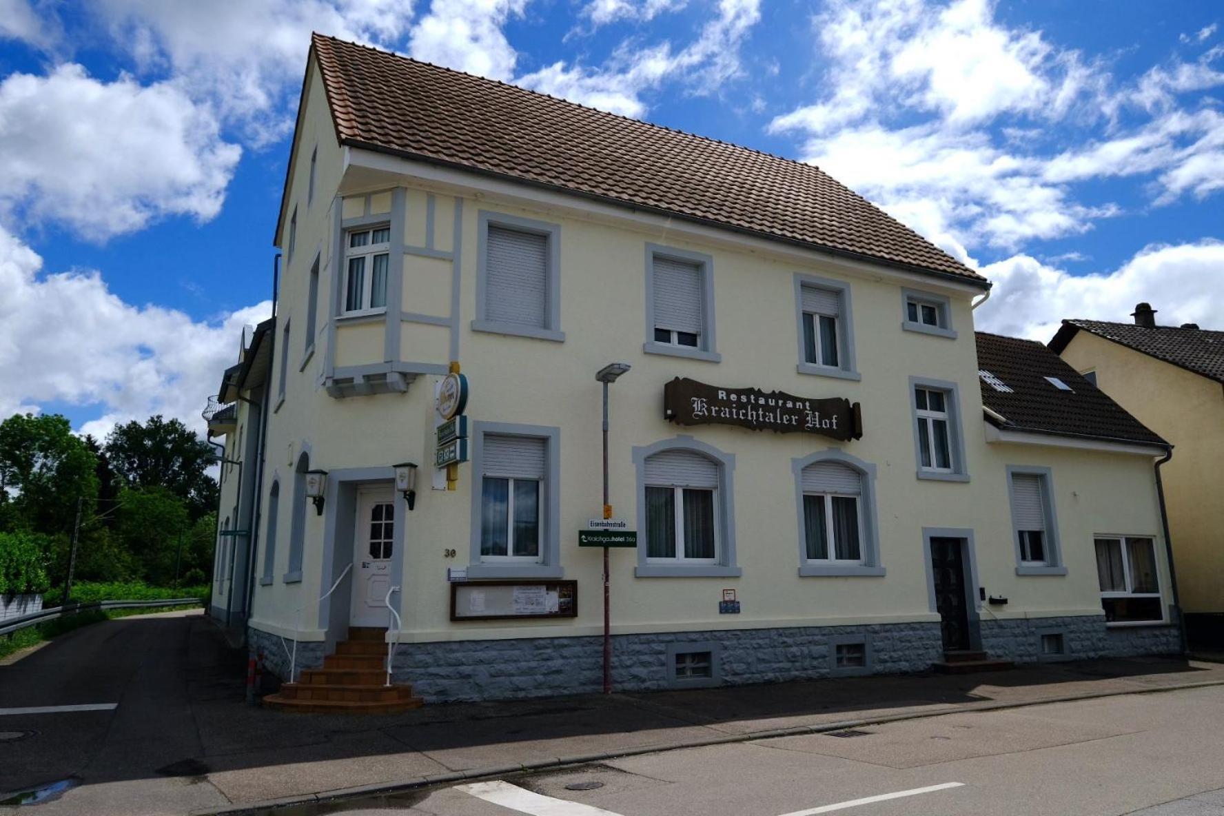 Kraichtaler Hof Hotel Exterior photo